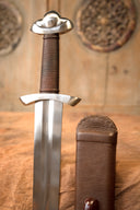 Viking sword Petersen type S, three lobed, semi-sharp
