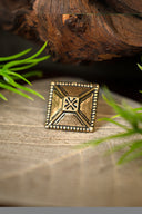 Fregio da cintura del XIV secolo a piramide