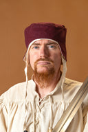 Renaissance cap Rafael, wool blend, red