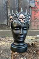 Latex tiara with skulls