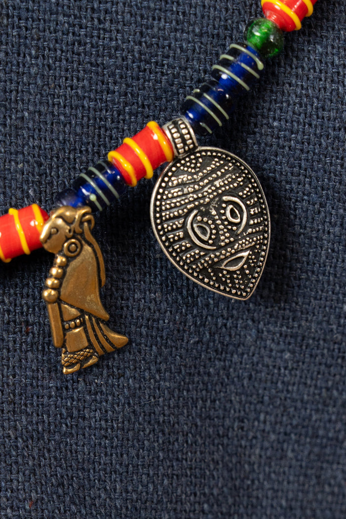 De Alvader in Pocketformaat: De Kracht van Odin-amuletten