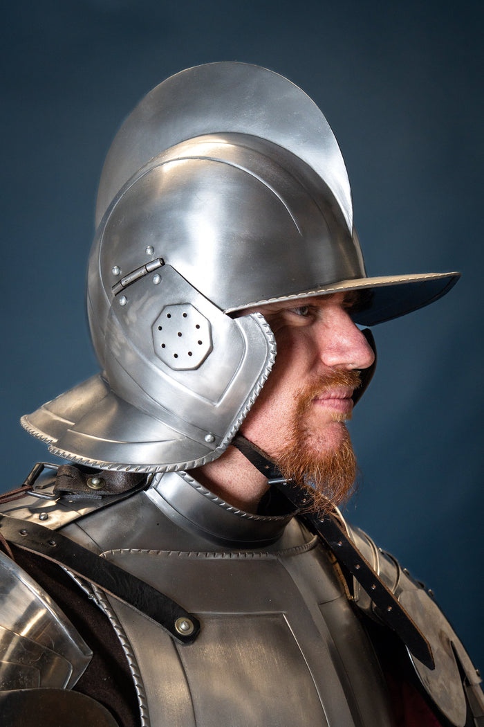 Burgonet: lichte Renaissance helm voor ruiters en infanterie