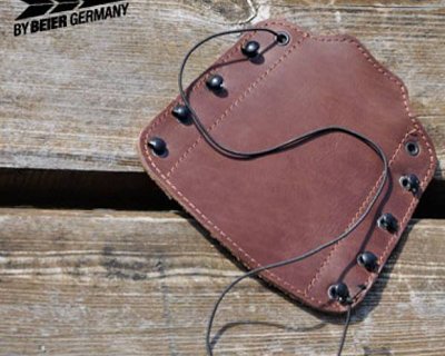 Archery bracers, quivers, arrows and other accessories for historical archery