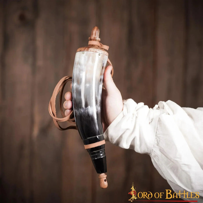 Kruithoorn voor historisch reenactment