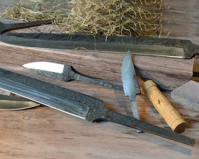 Make your own knife for reenactment