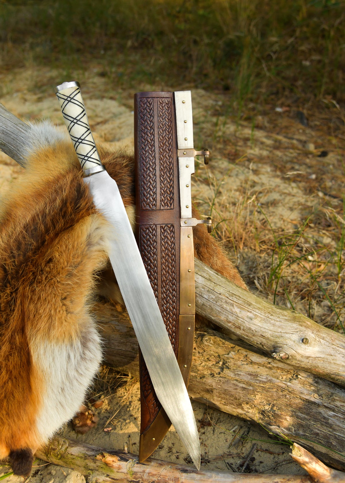 Deepeeka Viking seax met schede, semi-scherp