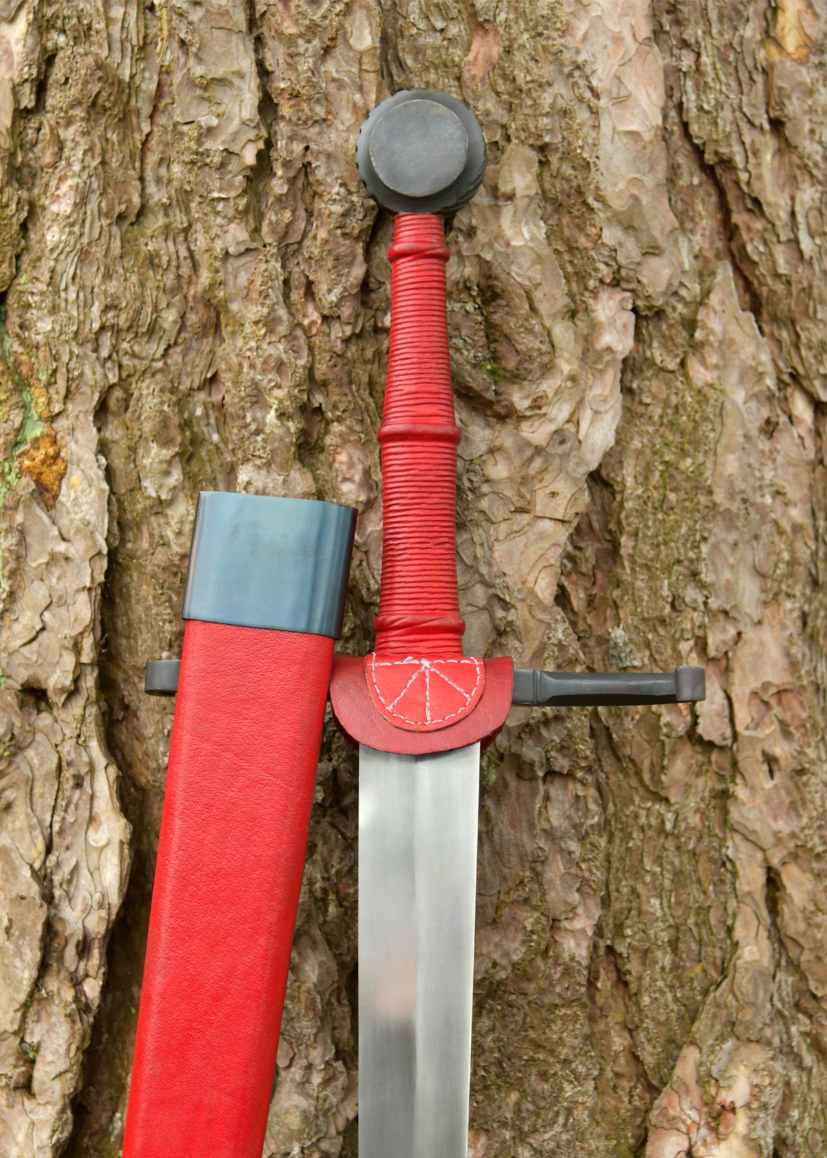 Langzwaard Musée de Cluny, 15e eeuw, Oakeshott type XVIIIb, bot (battle-ready)