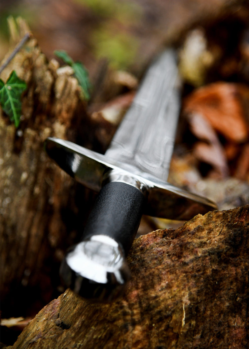 Mittelalterlicher Quillon Dolch, halbscharf