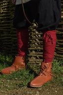 Leg wrappings with herringbone motive, red
