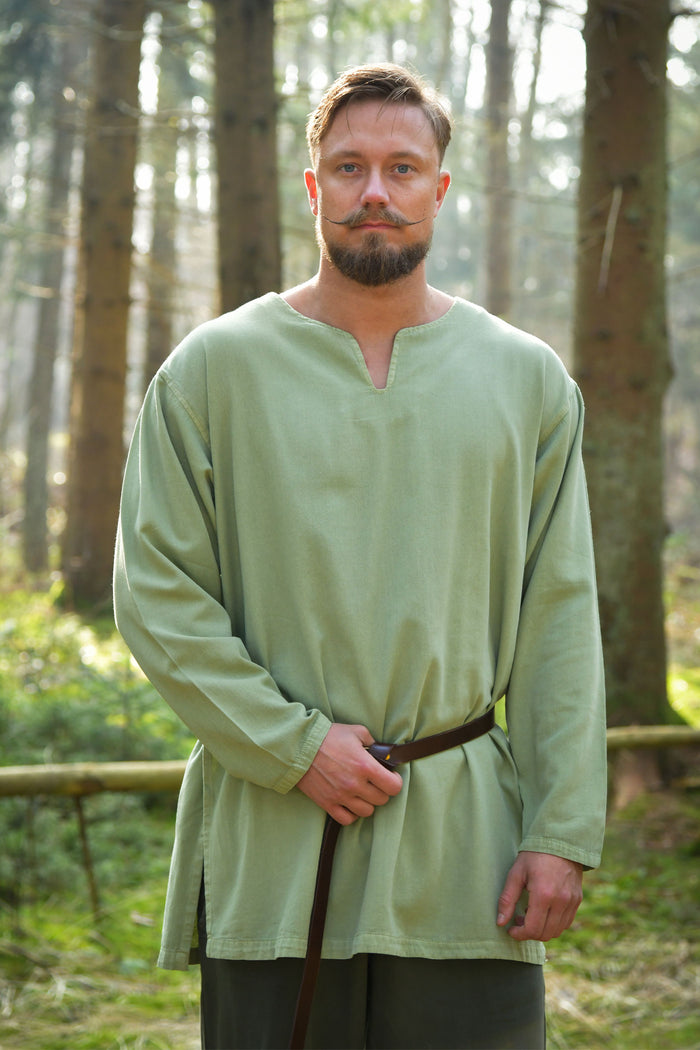 Tuniek Varnis, gewassen groen