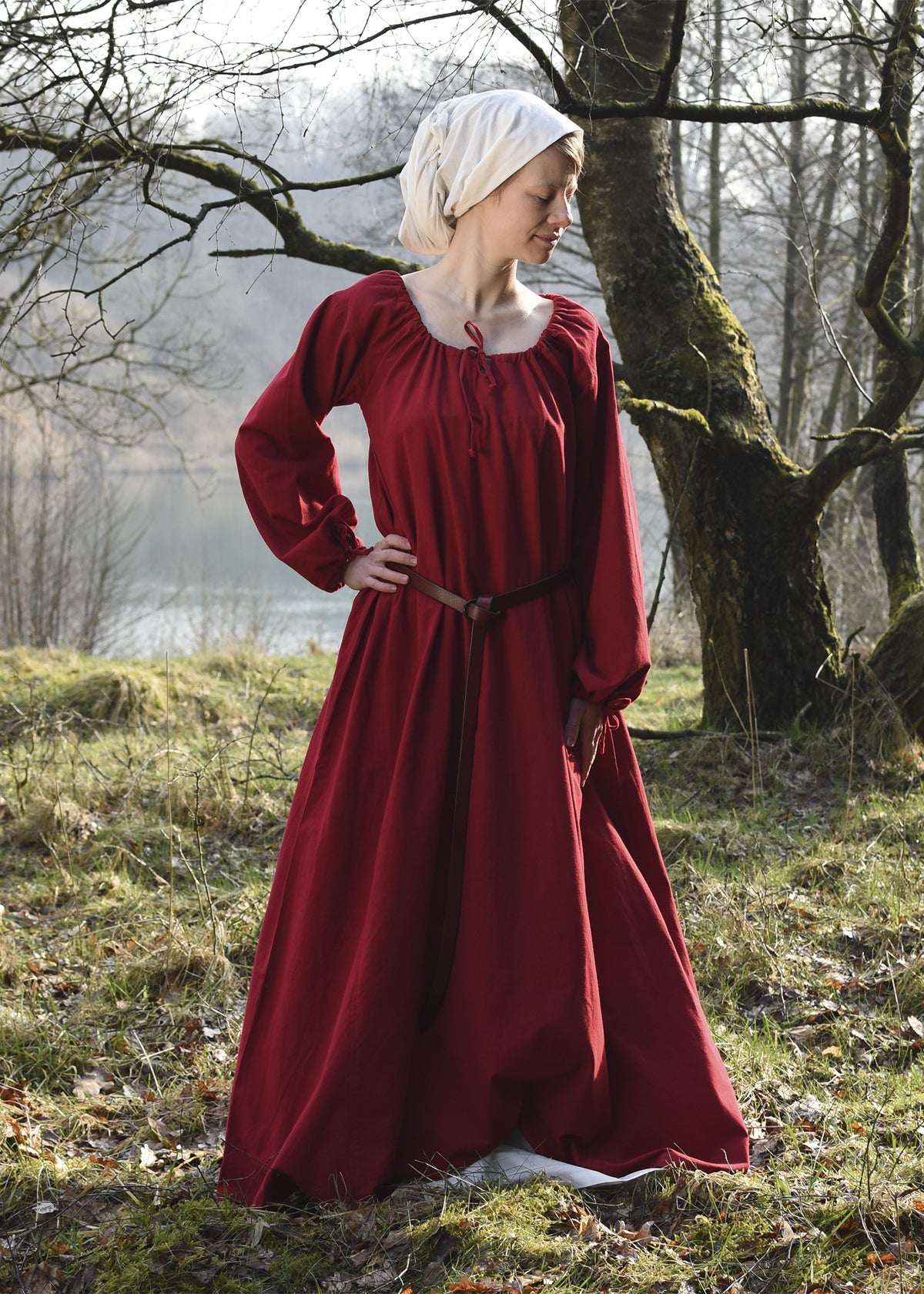Matilda medieval chemise, underdress, red