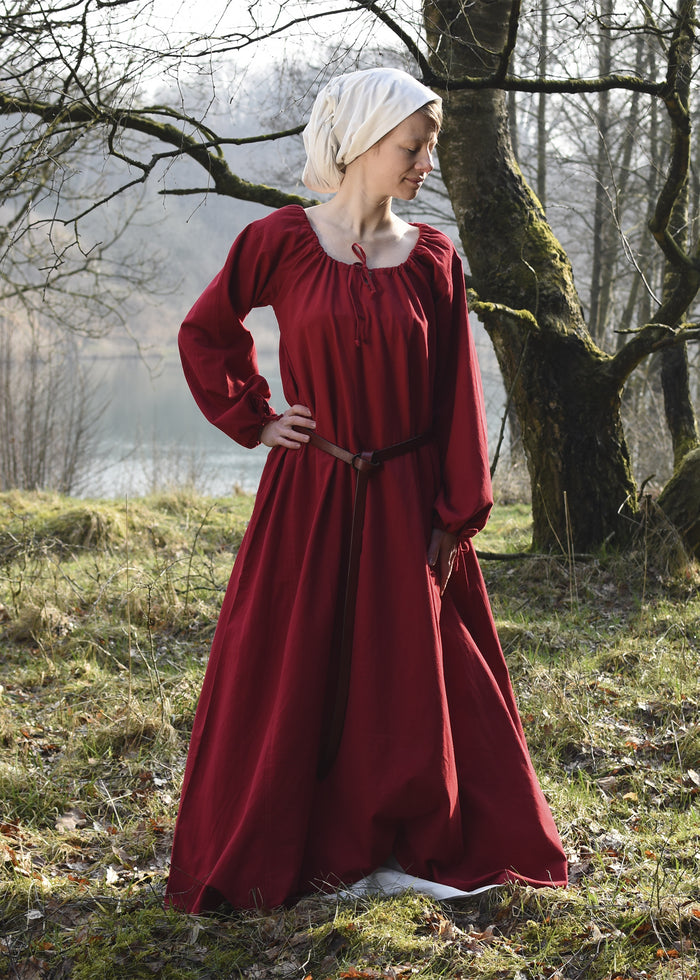 Matilda medieval chemise, underdress, red