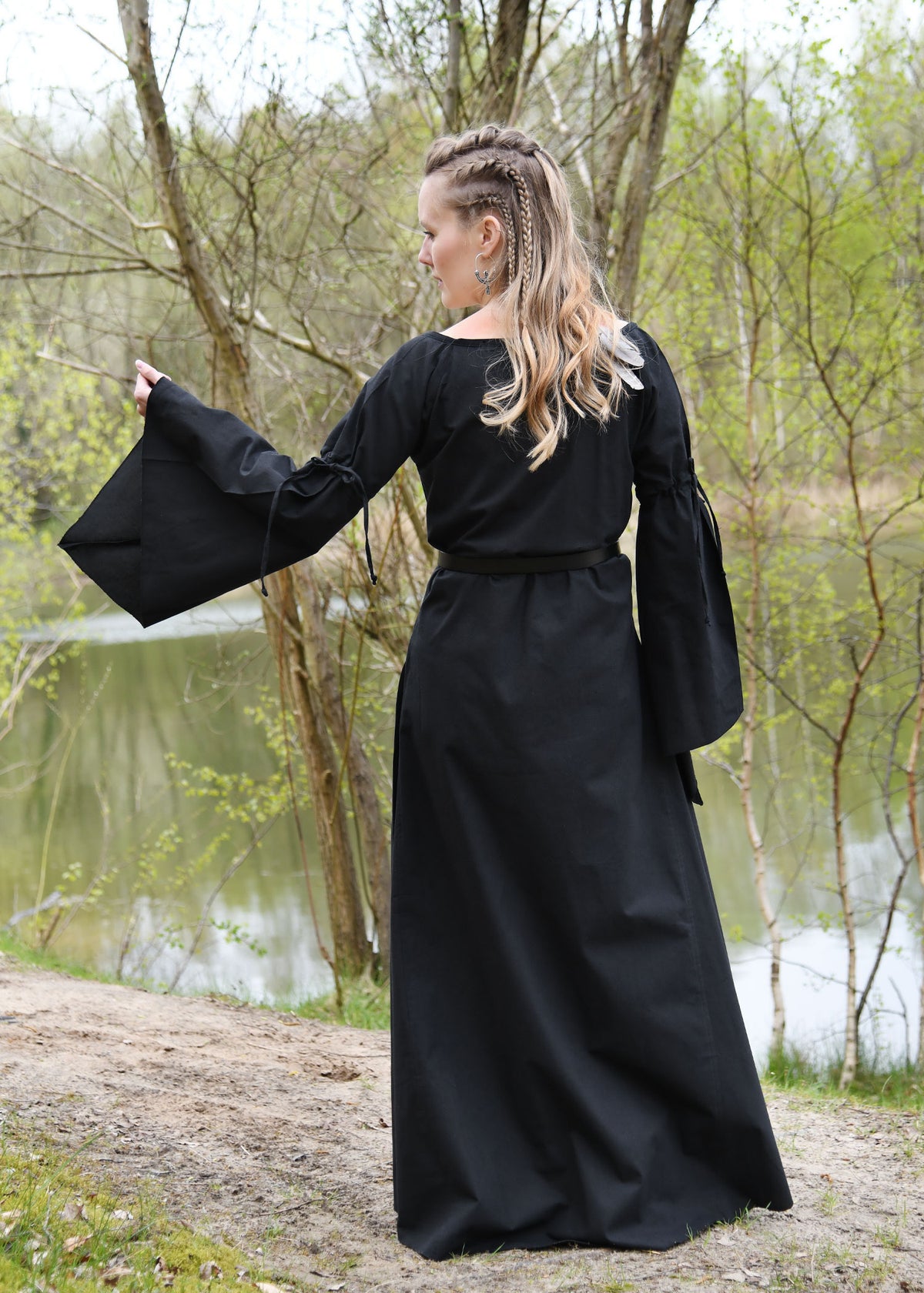 Middeleeuwse gotische jurk Iseult, zwart
