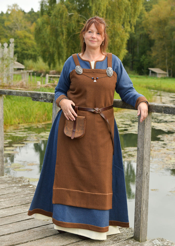 Viking hangerok Annik, wool, brown