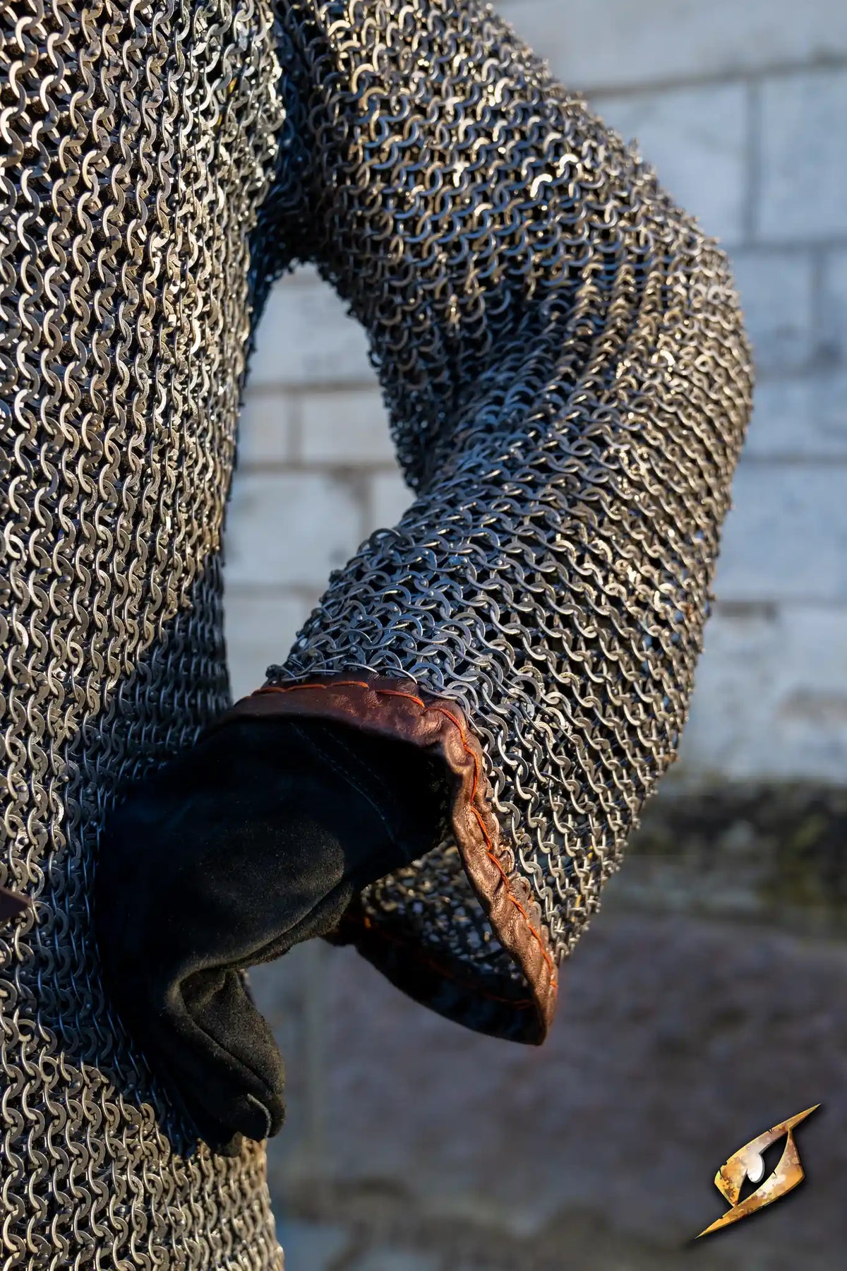 Hauberk met voorsluiting, late 15e-16e eeuw, platte ringen, ronde klinknagels, 9 mm
