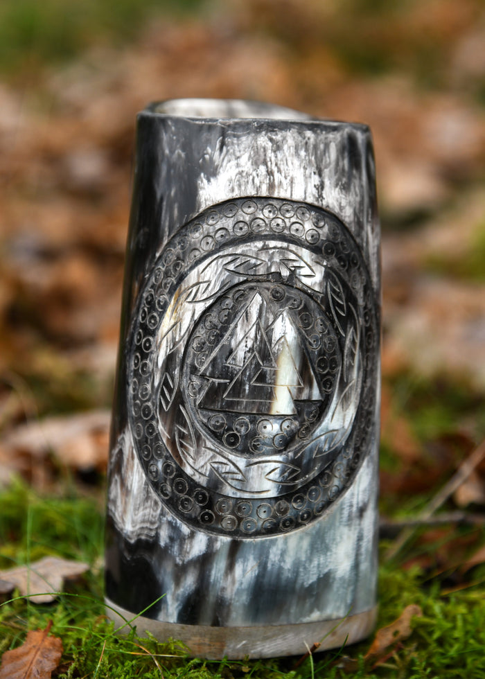 Horn beer mug side view