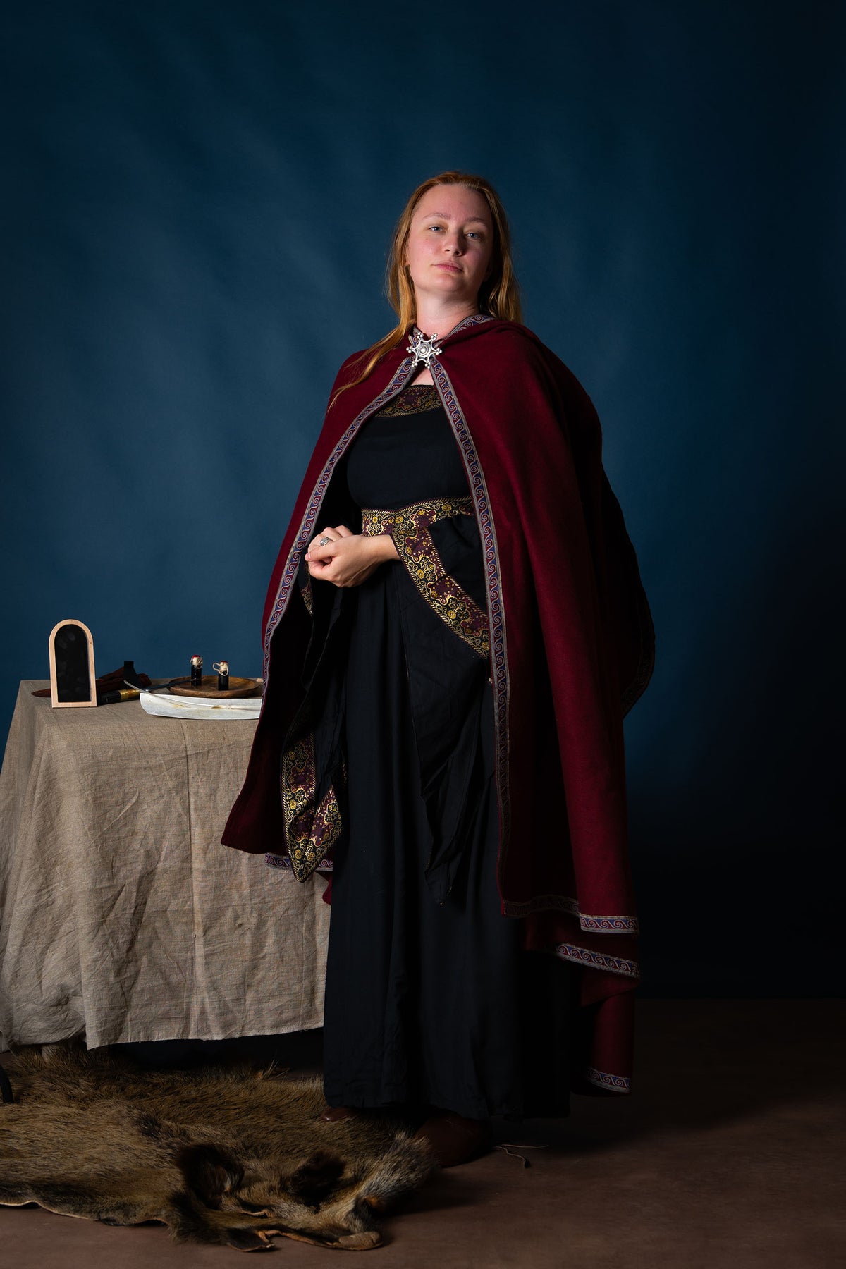 Embroidered cloak Lyra, red, wool mix