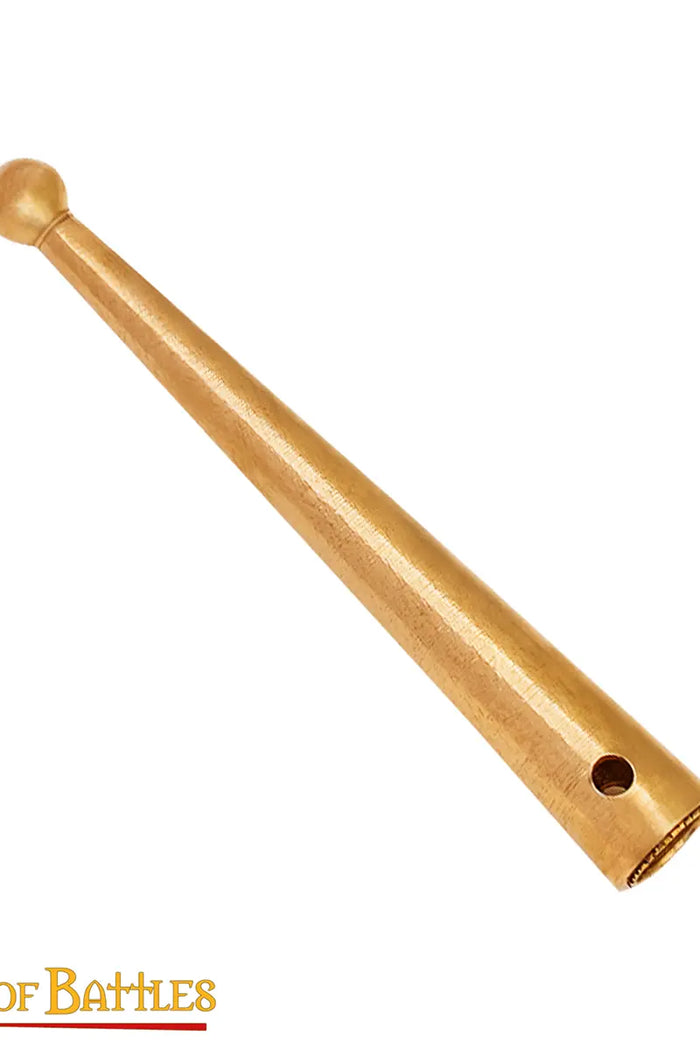 Aiglets brass, detail