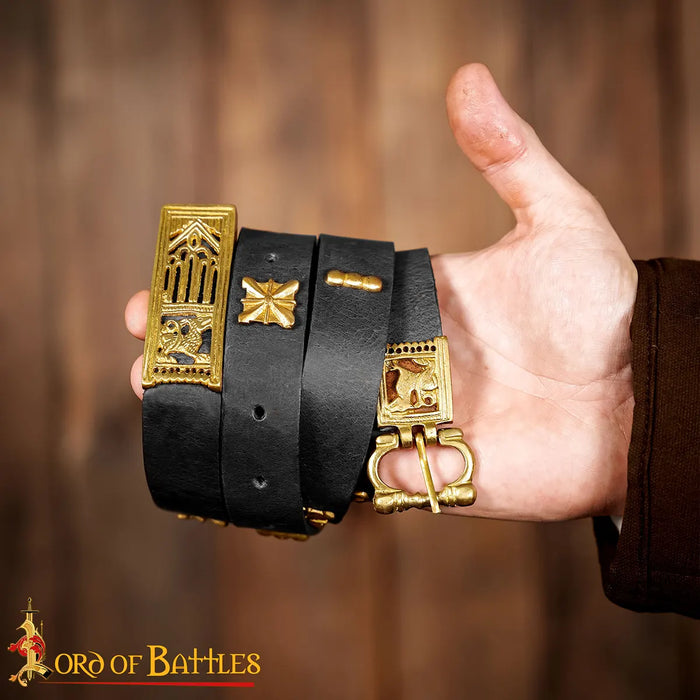 Gothic learning belt with gracefully brass batter, black