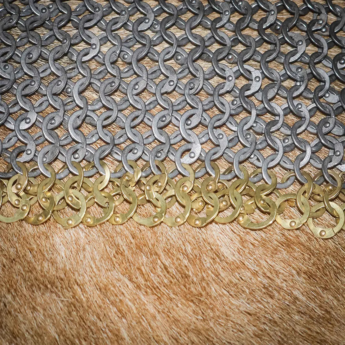 Camail, aventail, mixed, flat rings - round rivets, 9 mm