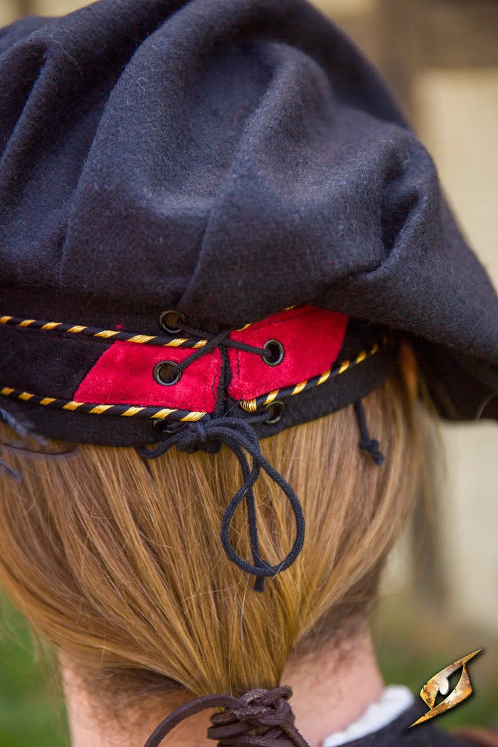 Renaissance beret, wool blend, red-green-black
