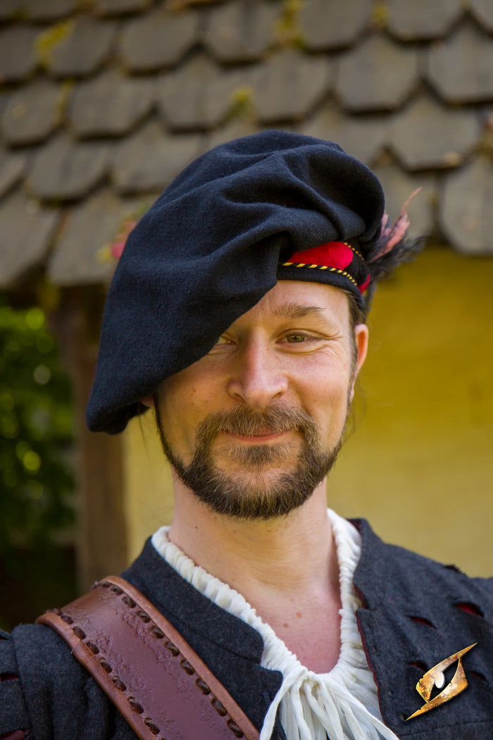 Renaissance beret, wool blend, red-green-black