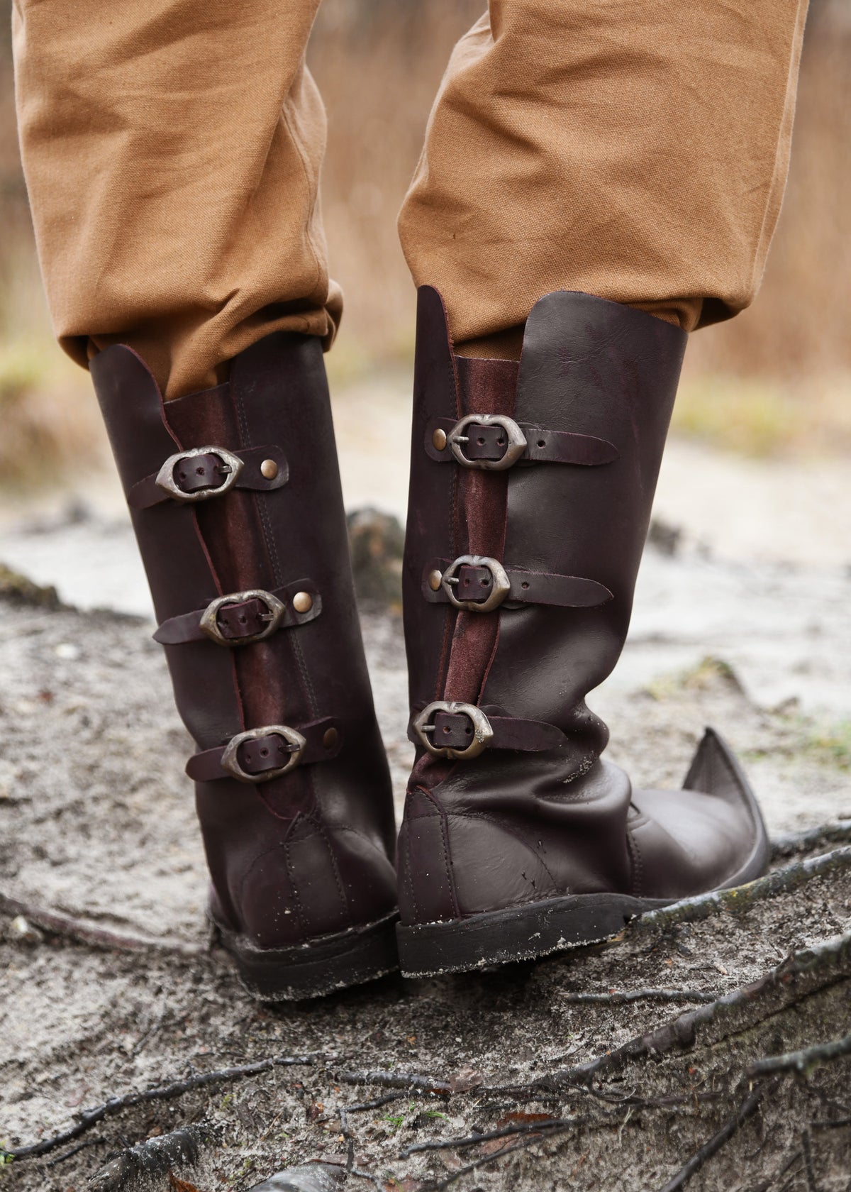 Poulaines, medieval, brown