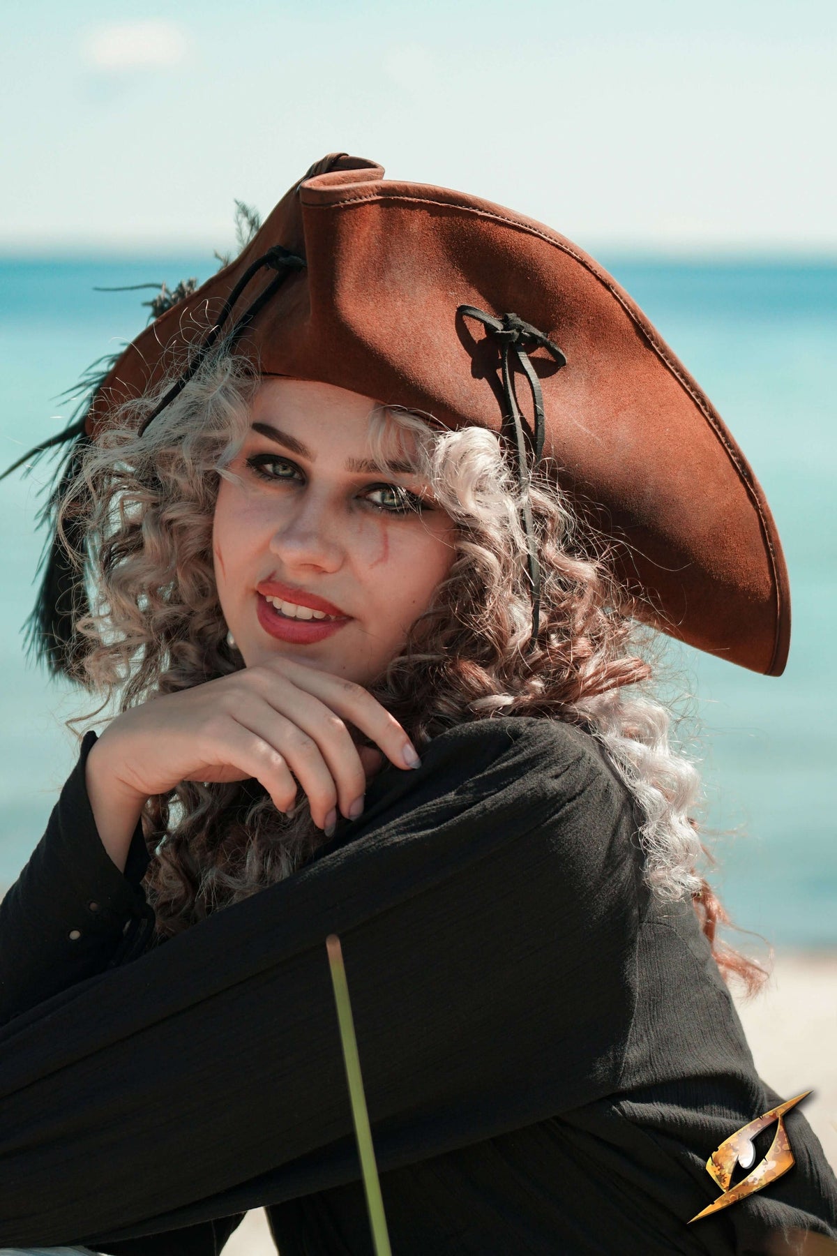Tricorn Bartholomew, leather, brown