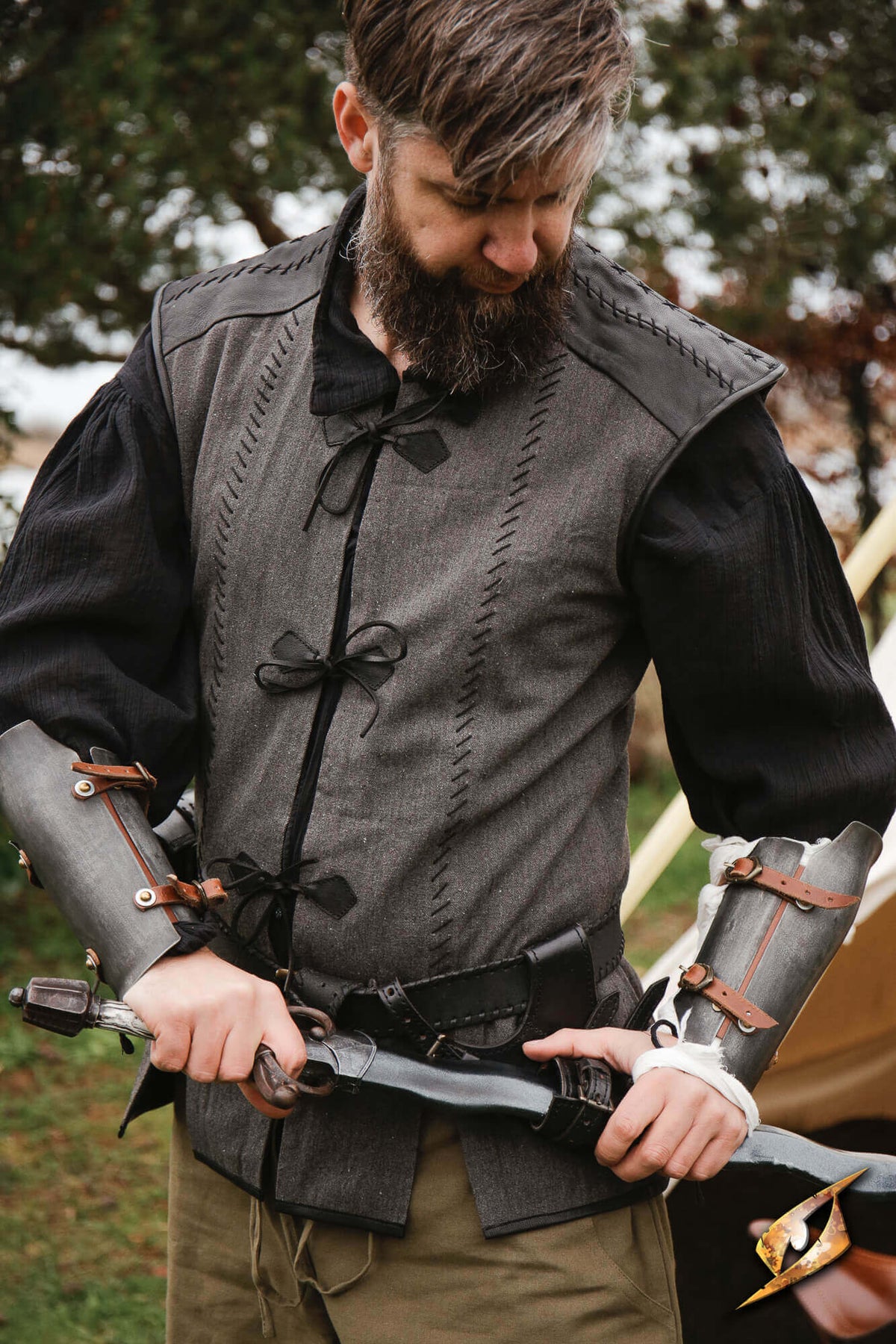 Jerkin Robin, cotton and leather, black