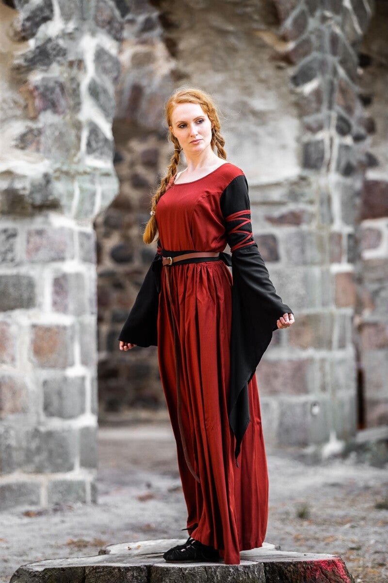 Bliaut Dorell, rood-zwart