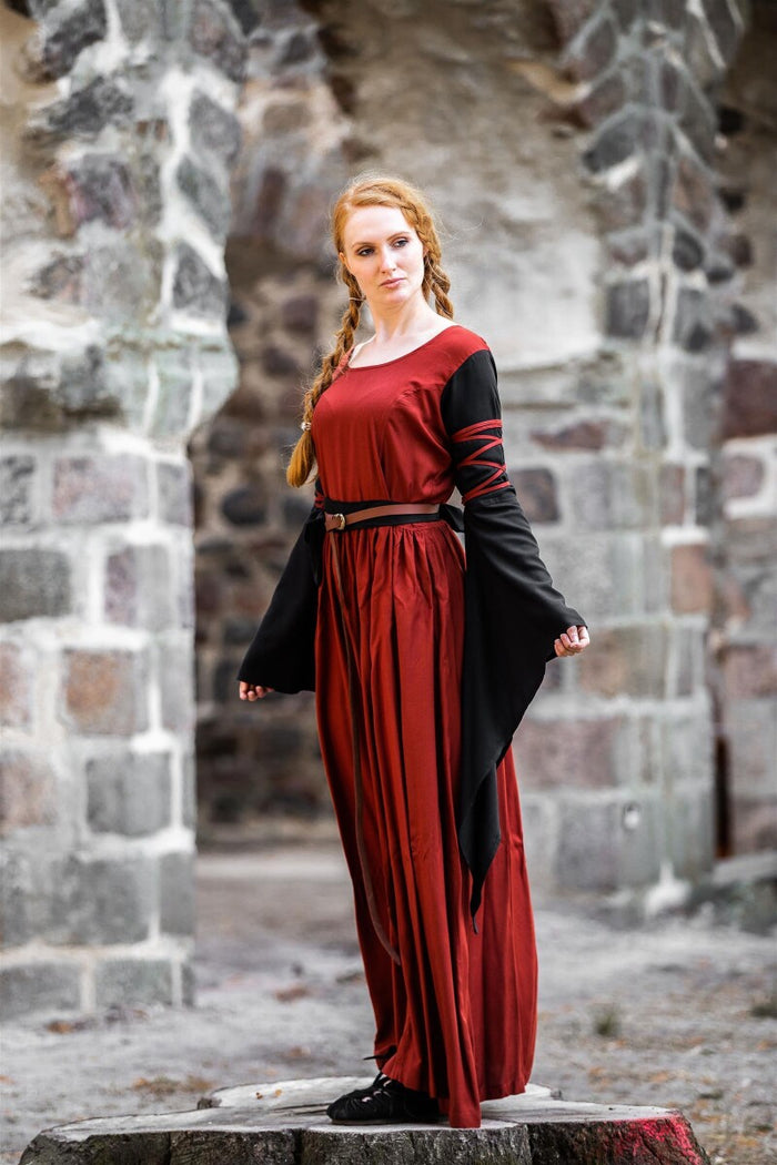Bliaut Dorell, rood-zwart