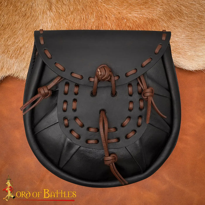 Sporran with braided tassels, black