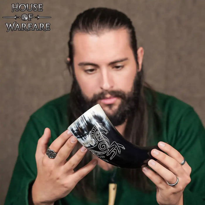 Drinking horn, side view