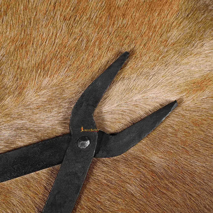 Hand-forged pliers, 33 cm