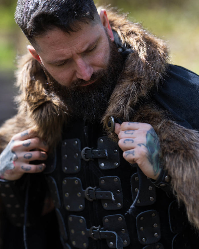Cloak Aaron with fur trim, green