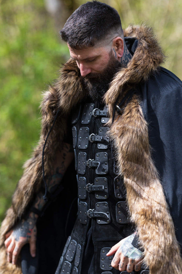 Cloak Aaron with fur trim, green