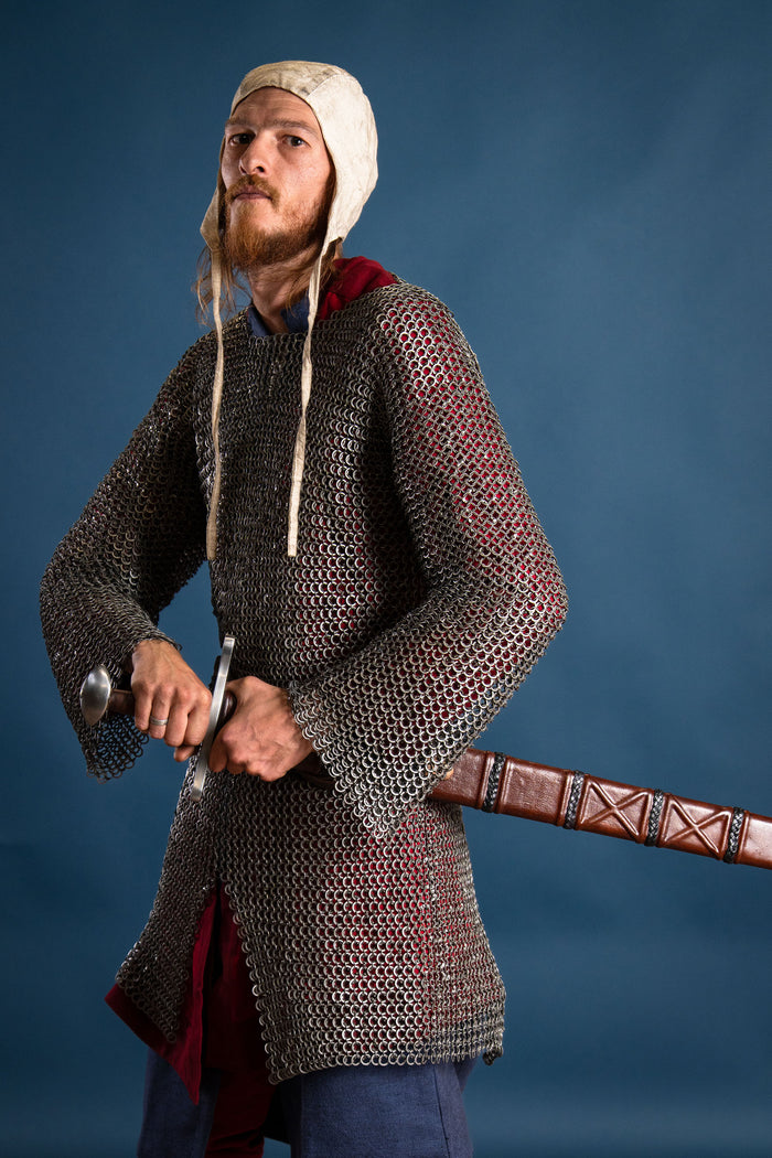 Hauberk with split, flat rings, round rivets 9 mm