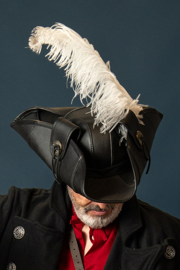 Flint tricorn, leather, black