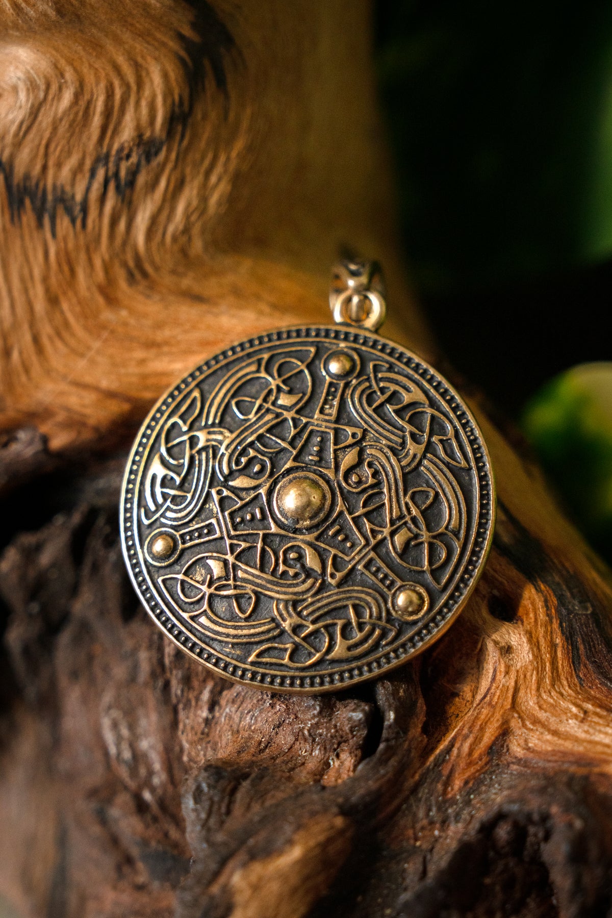 Viking shield amulet Gotland, bronze