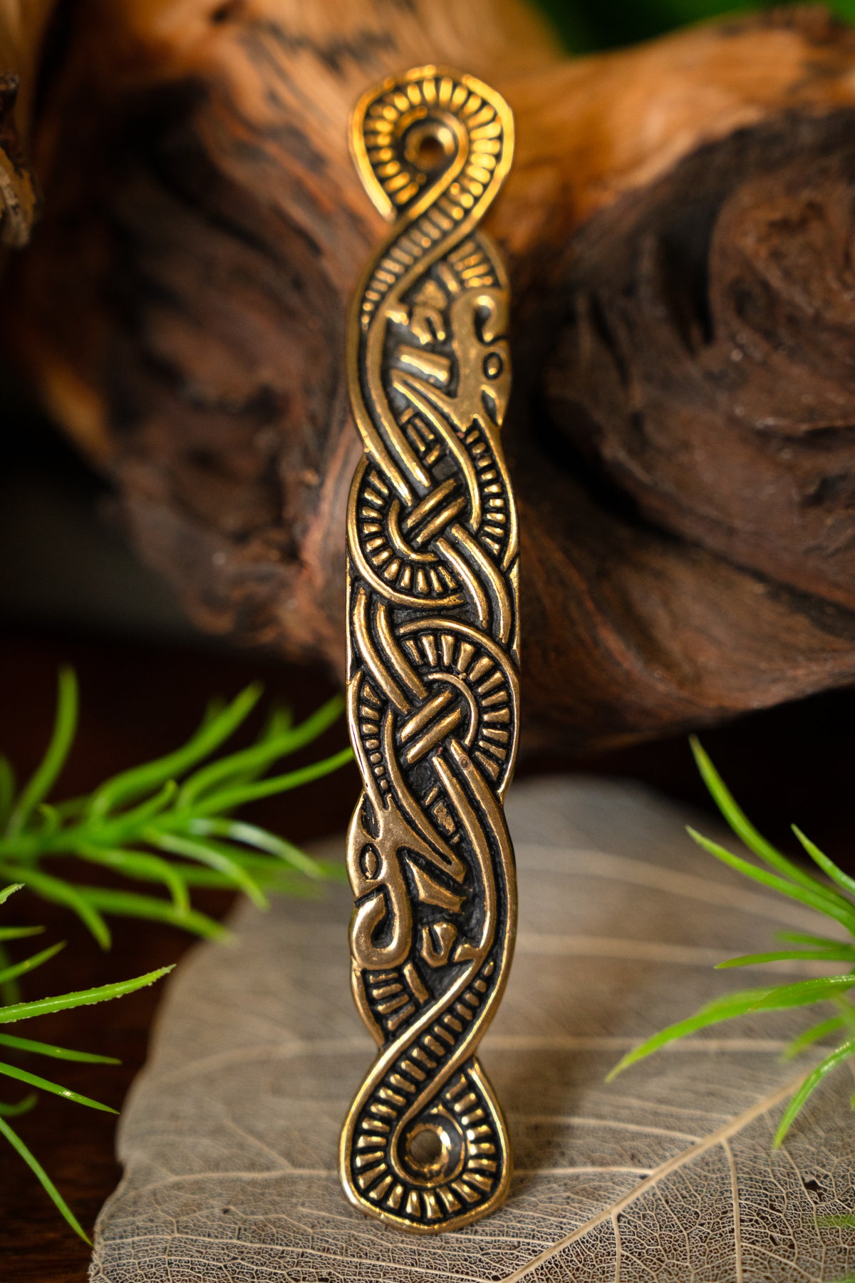 Viking scabbard fitting