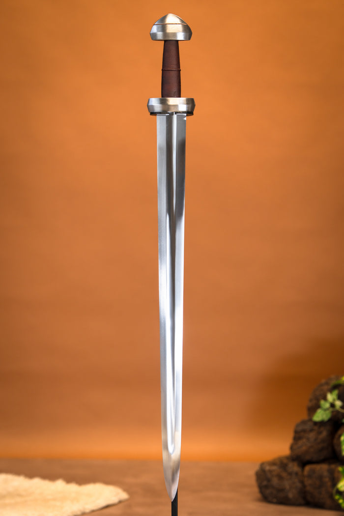 Viking sword type H, semi-sharp