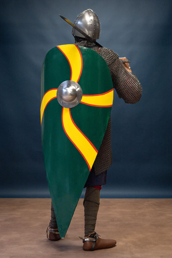 Norman kite shield, Bayeux