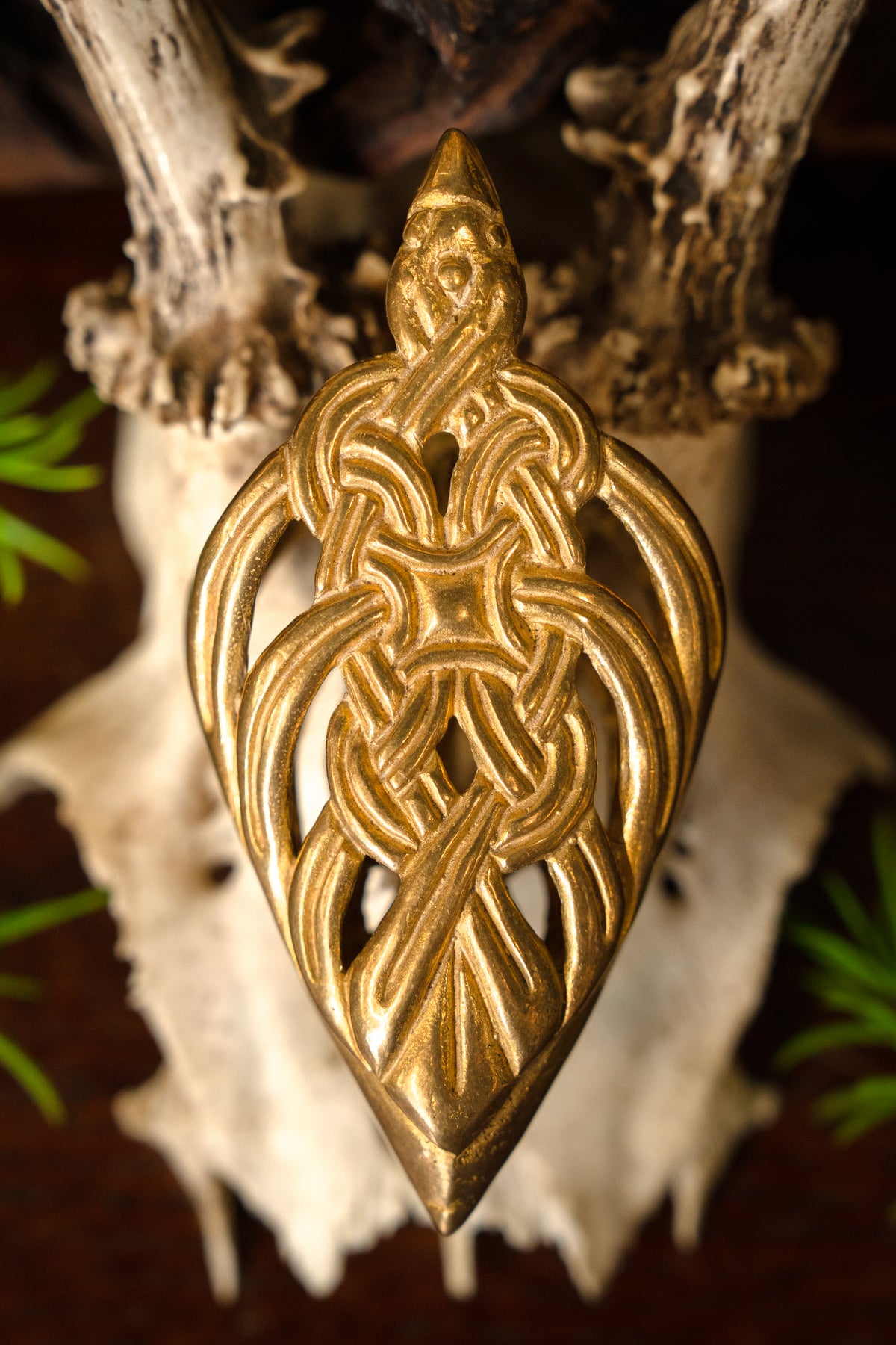 Viking scabbard chape Borre animal