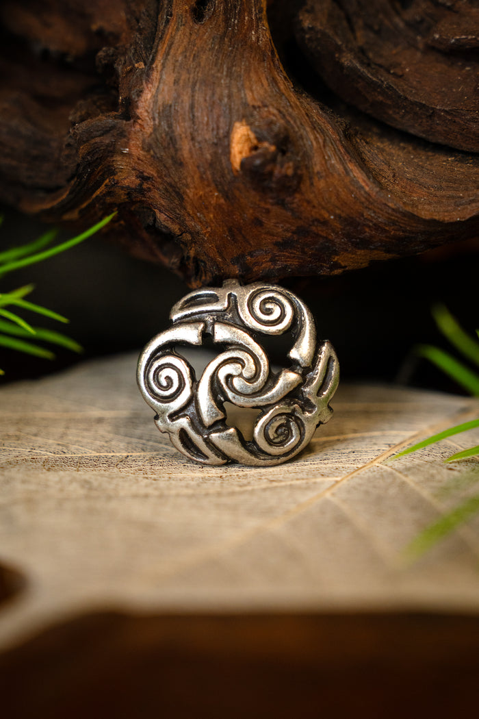 Celtic spiral buttons, set of 5 pieces, silvered