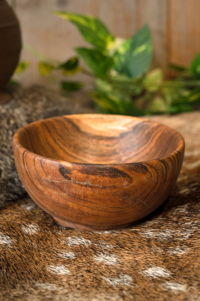 Medieval wooden bowl M