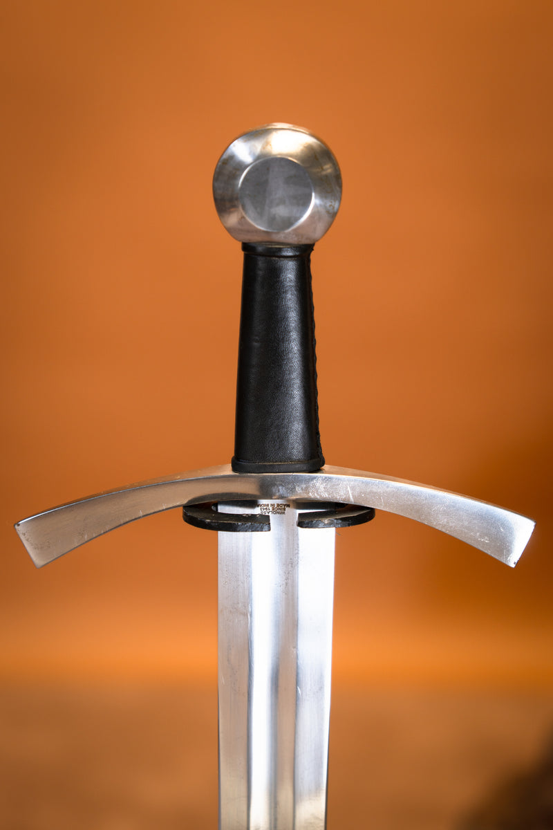 Medieval sword Oakeshott type X, semi-sharp