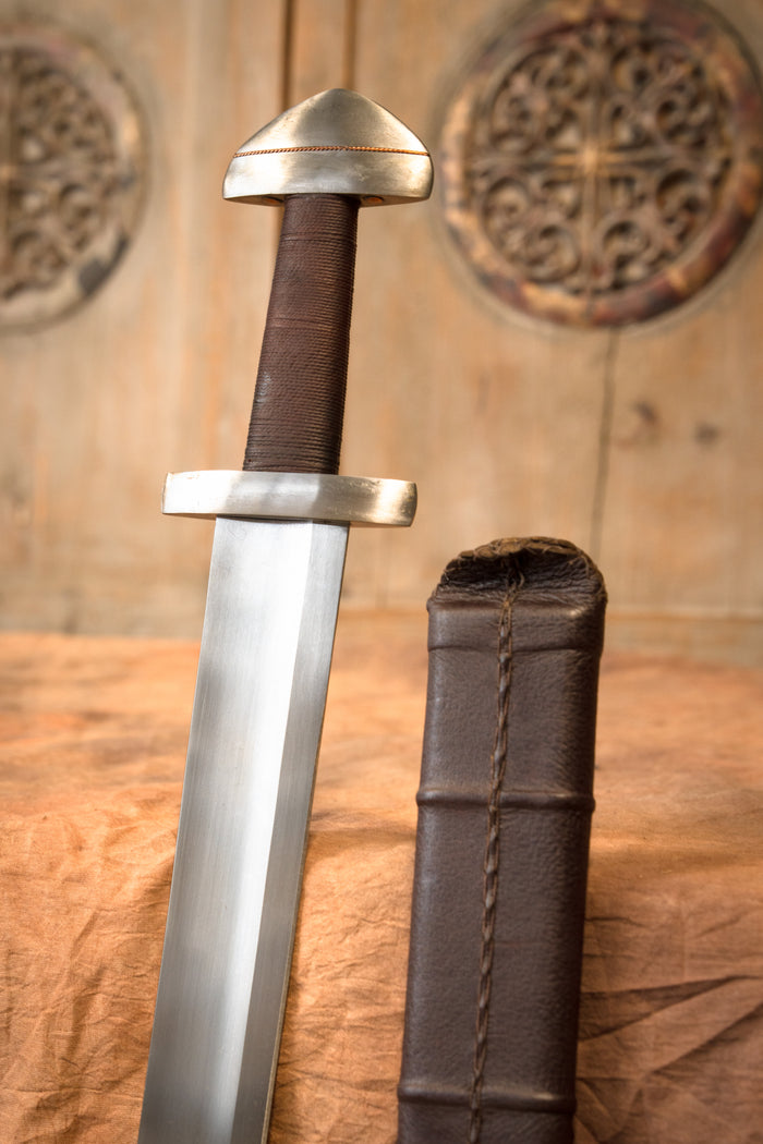 Viking sword type H, single-edged blade, semi-sharp