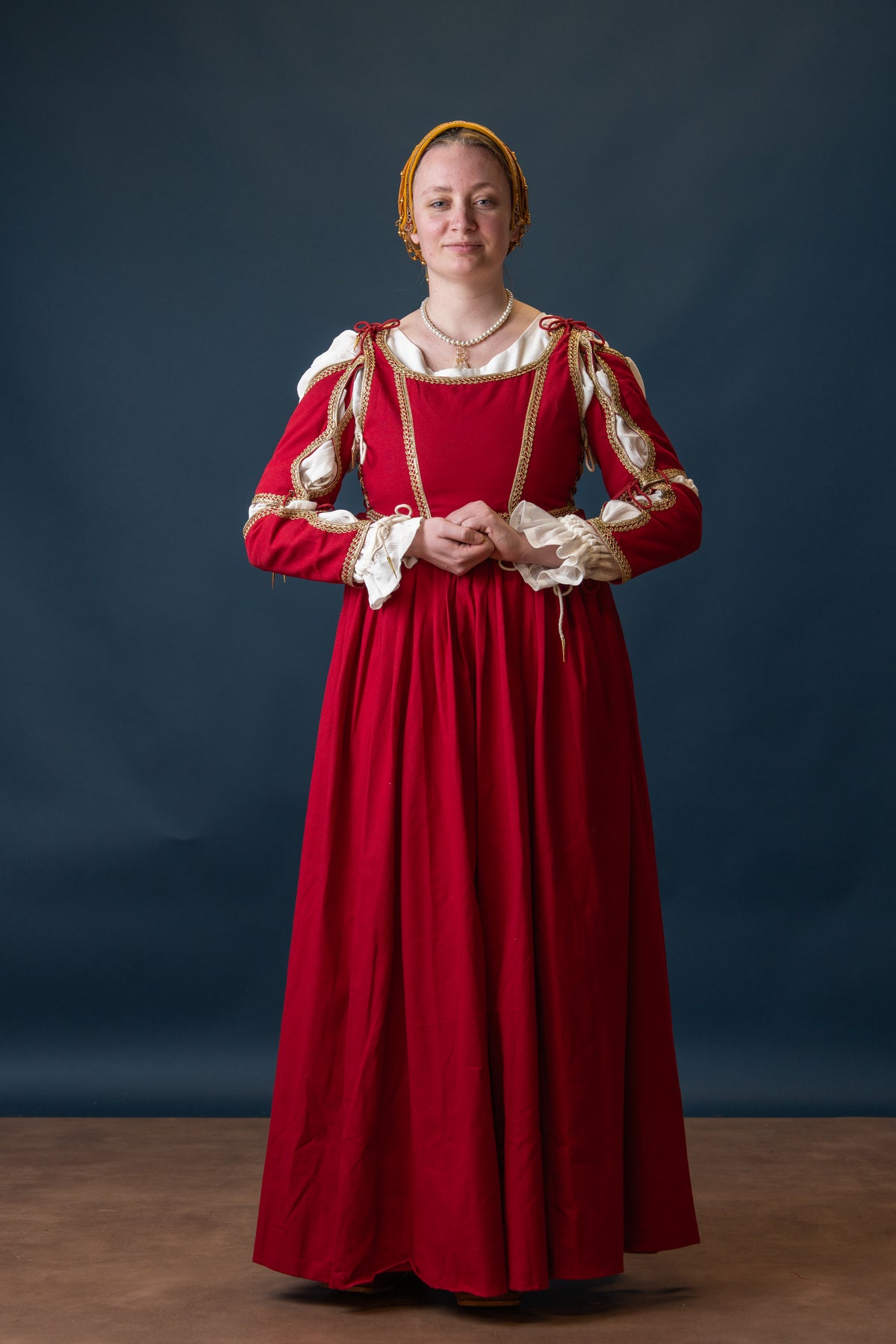 Italian gamurra, late 15th century, red