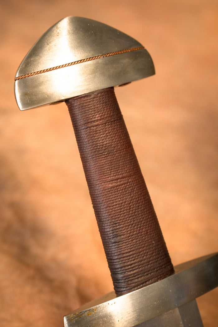 Viking sword type H, single-edged blade, semi-sharp