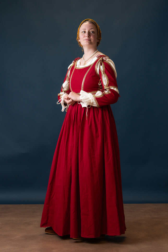 Italian gamurra, late 15th century, red
